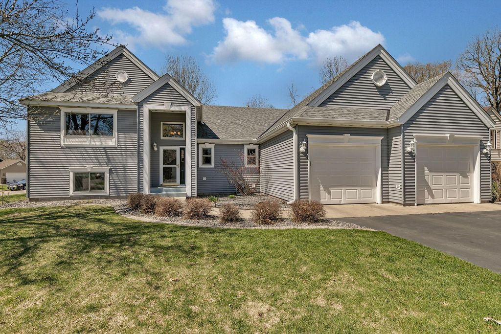 Photo of 325 8th Avenue S, Sartell, MN 56377 (MLS # 7062567)