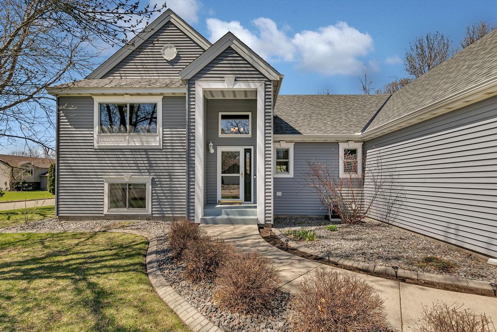 Photo of 325 8th Avenue S, Sartell, MN 56377 (MLS # 7062567)