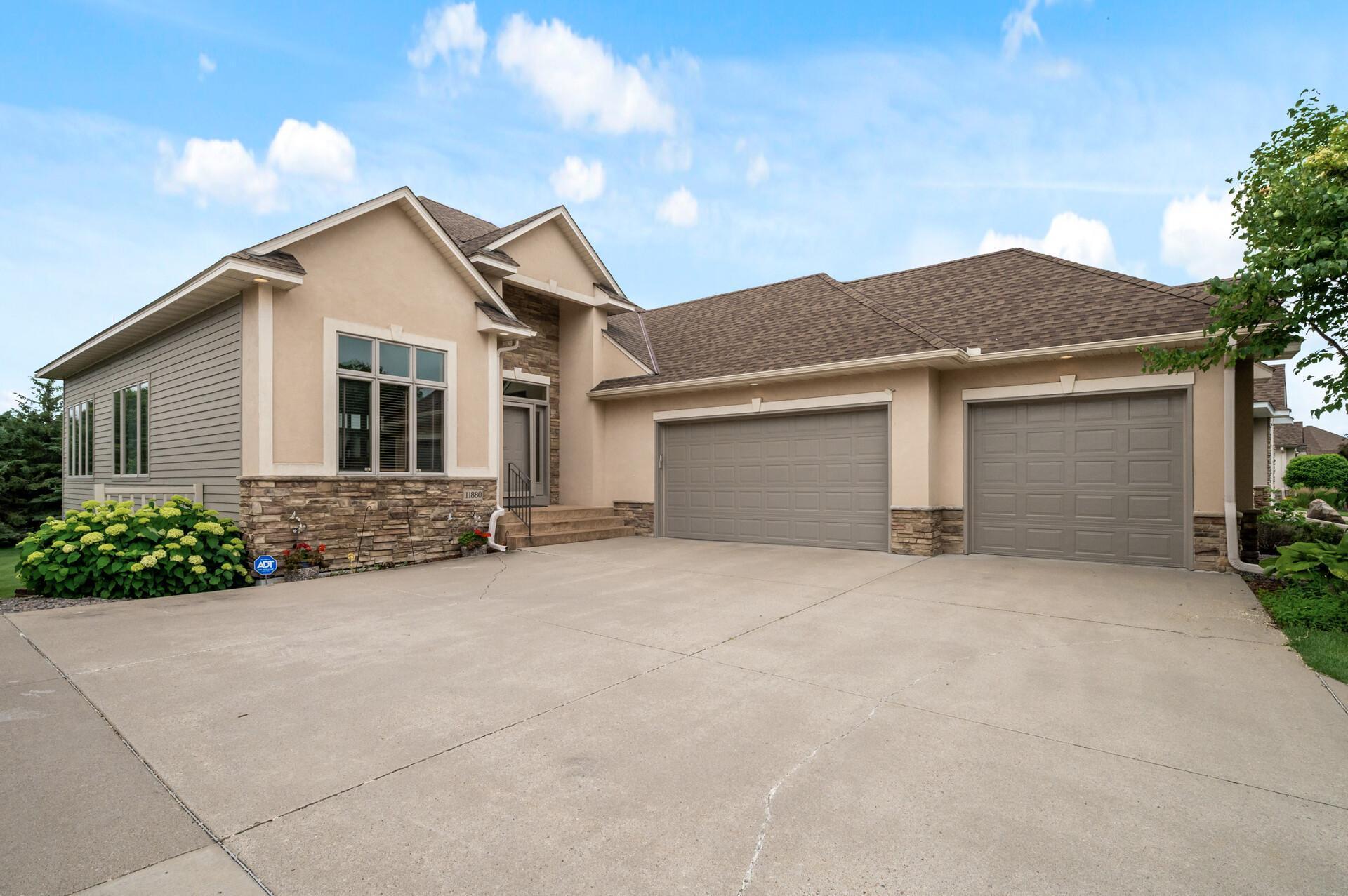 11880 Dunkirk Circle NE