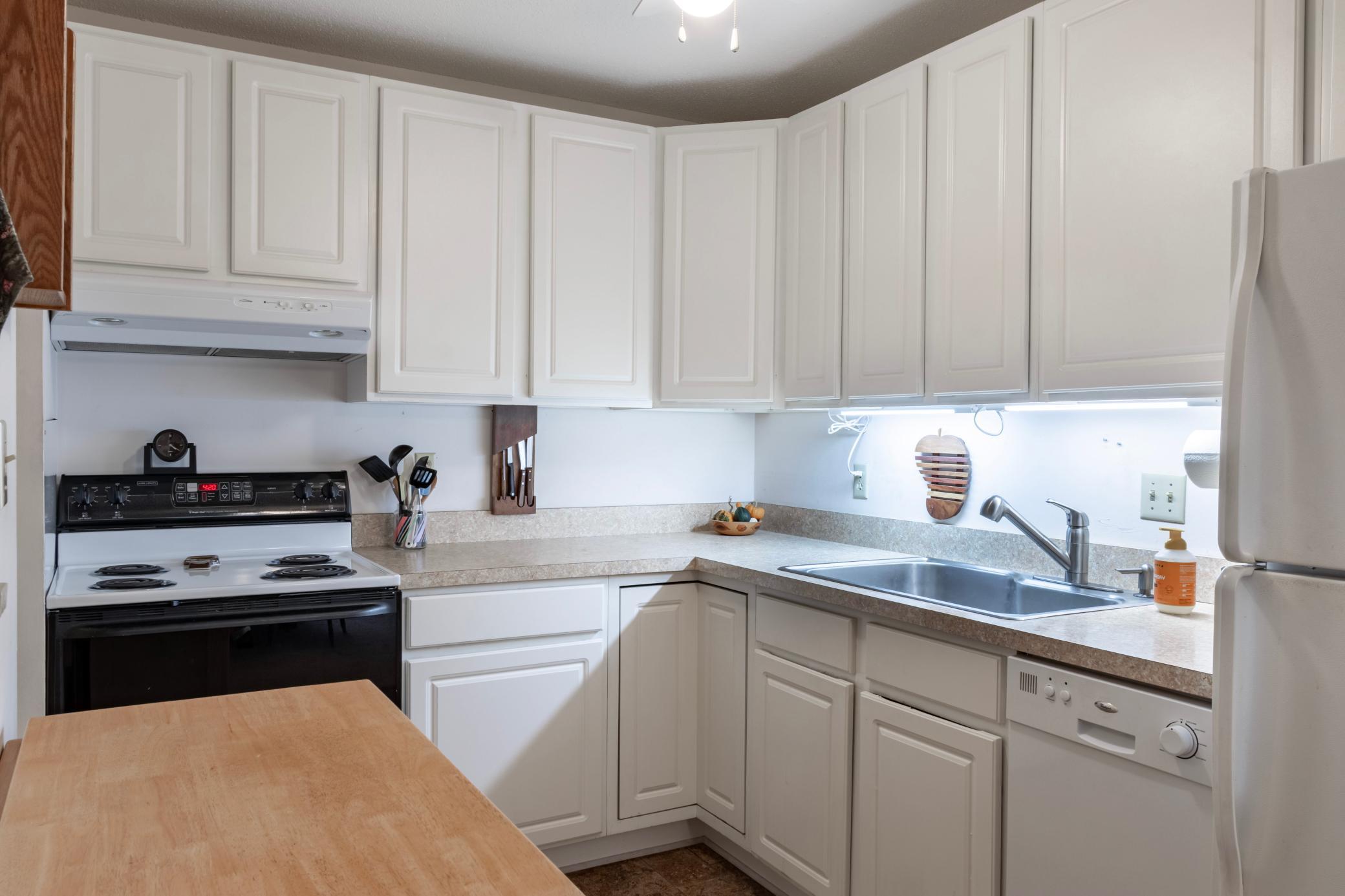 8045 Xerxes Avenue S 105