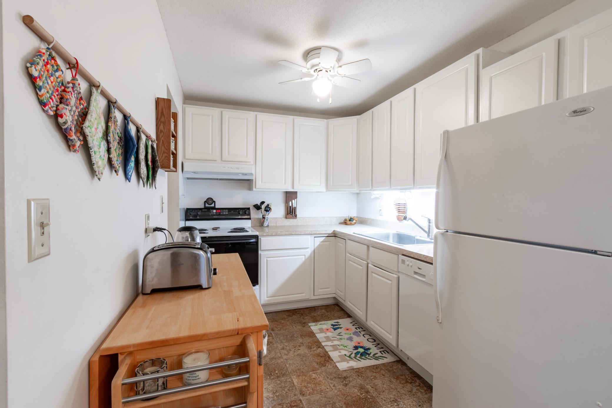 8045 Xerxes Avenue S 105