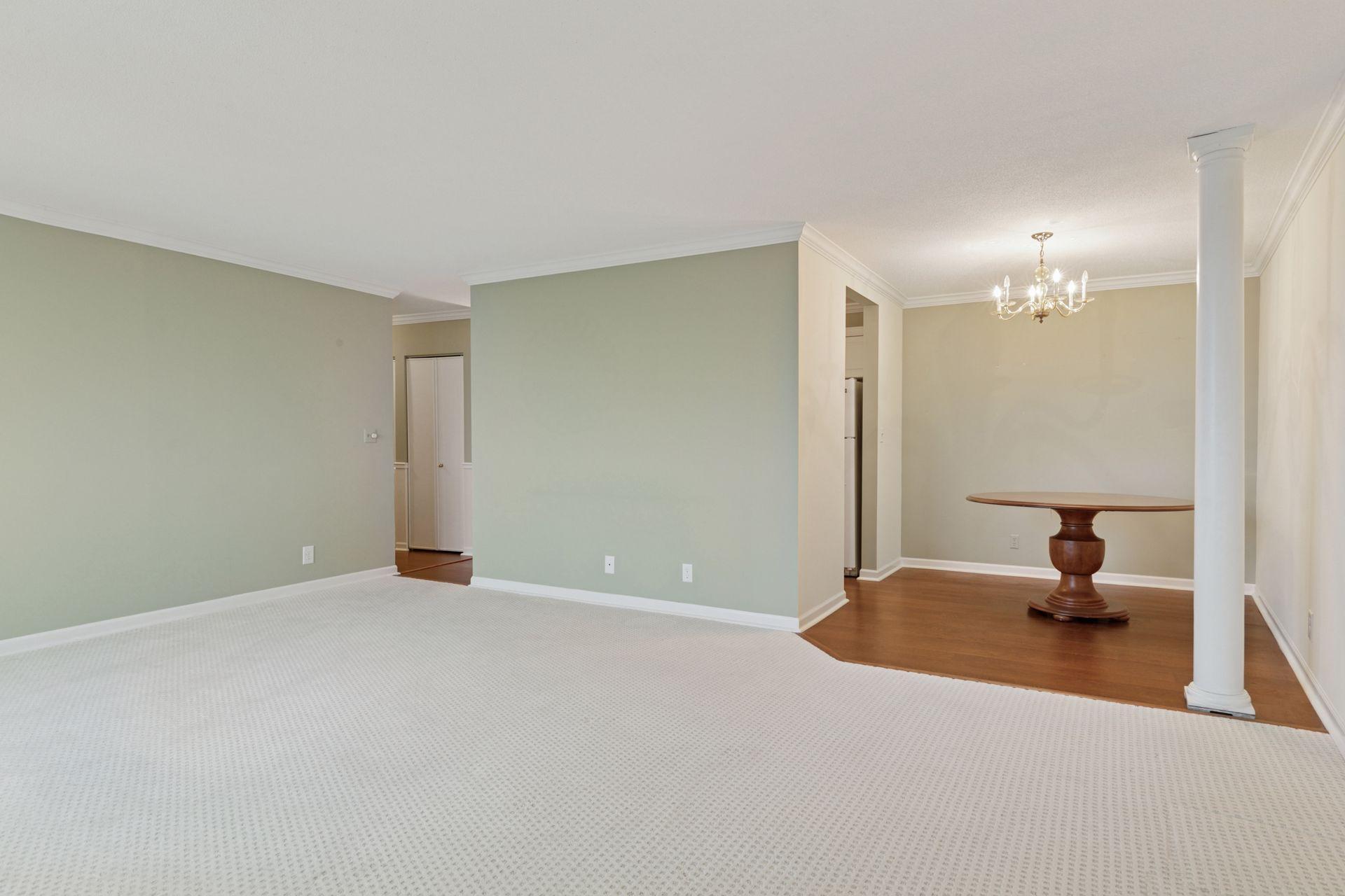 1181 Edgcumbe Road 1112