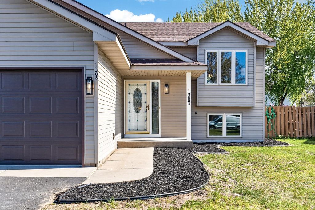 Photo of 303 Elm Street SW, Isanti, MN 55040 (MLS # 7073394)