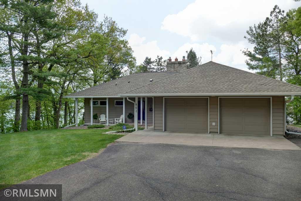 802 Flos Court
