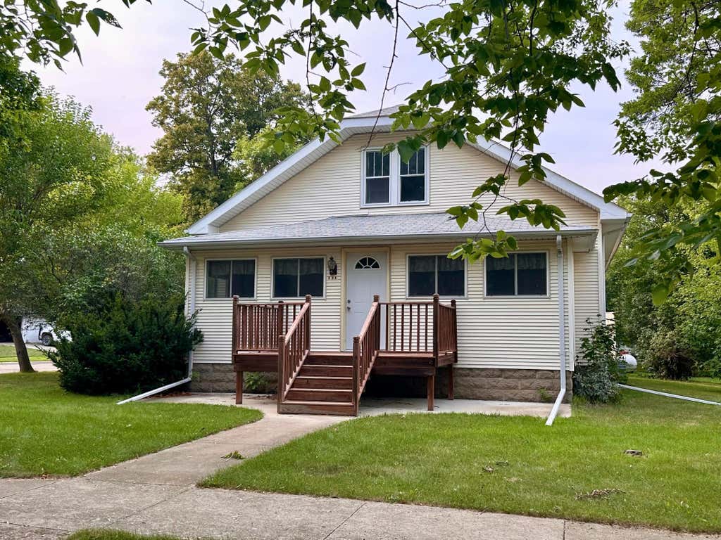 Photo of 221 W Saxon Street, Ivanhoe, MN 56142 (MLS # 7126829)