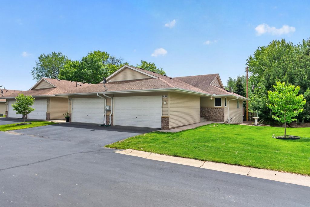 Photo of 833 White Oak Court, New Brighton, MN 55112 (MLS # 7078468)