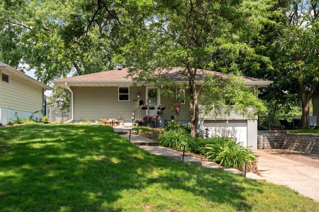 Photo of 1309 Kilmer Avenue, Saint Louis Park, MN 55426 (MLS # 7100197)