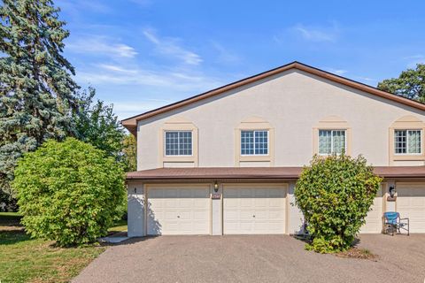 2507 Woodbridge Street Roseville MN 55113