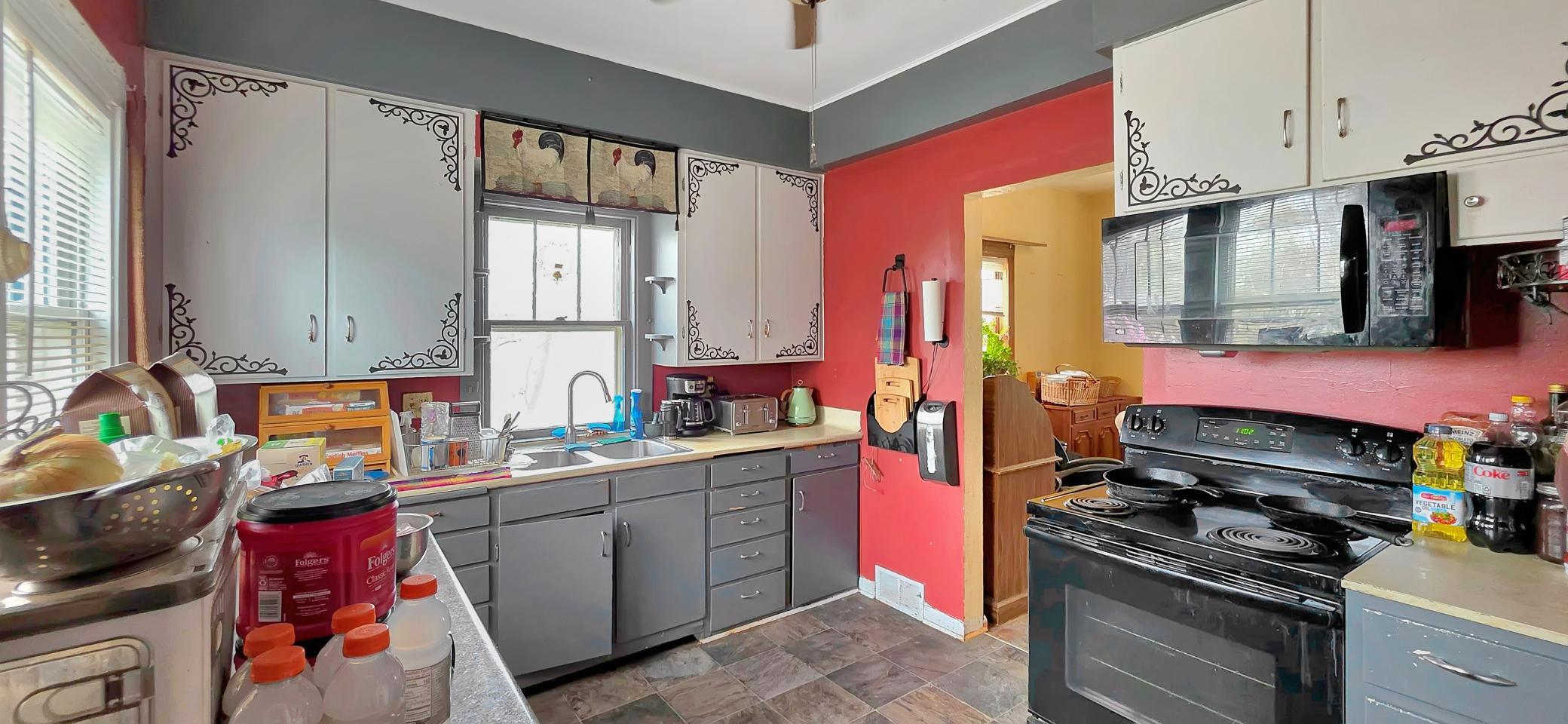 405 S 4th Street