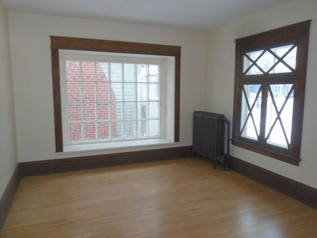 Photo of 1048 Linwood Avenue, Saint Paul, MN 55105 (MLS # 6825338)