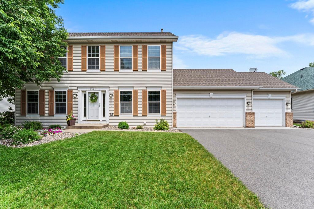 Photo of 2624 91st Crescent N, Brooklyn Park, MN 55443 (MLS # 7072036)