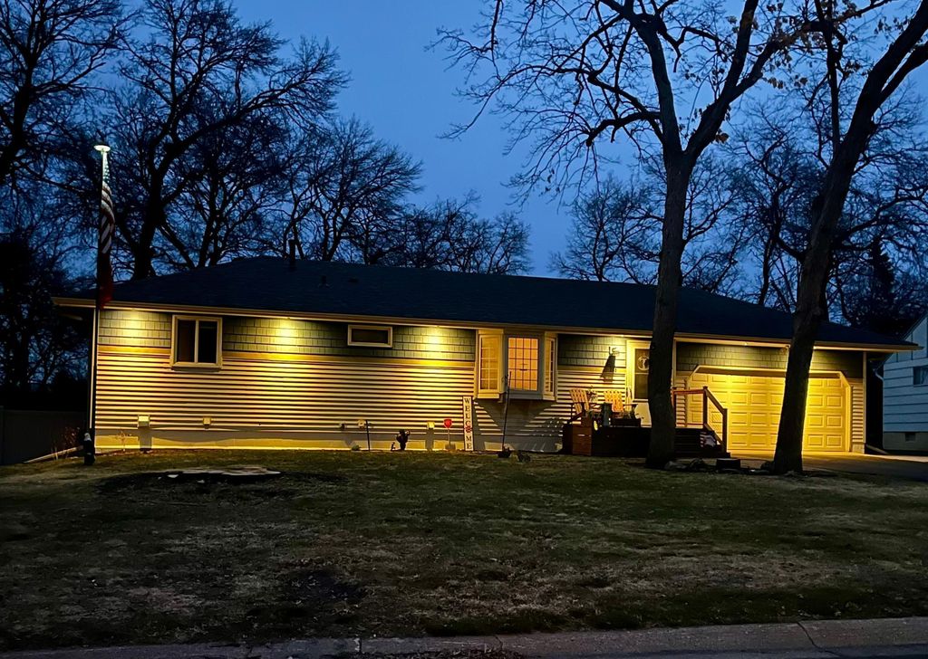 Photo of 705 118th Avenue NE, Blaine, MN 55434 (MLS # 7050189)