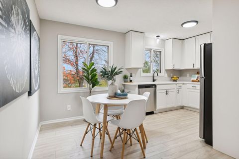 612 11th Avenue E Shakopee MN 55379