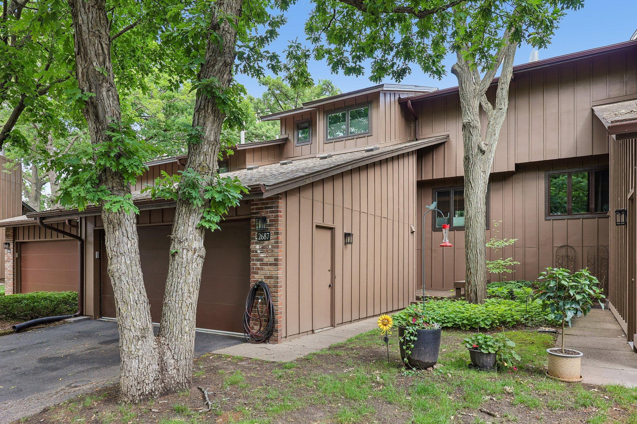 2687 Sumac Ridge