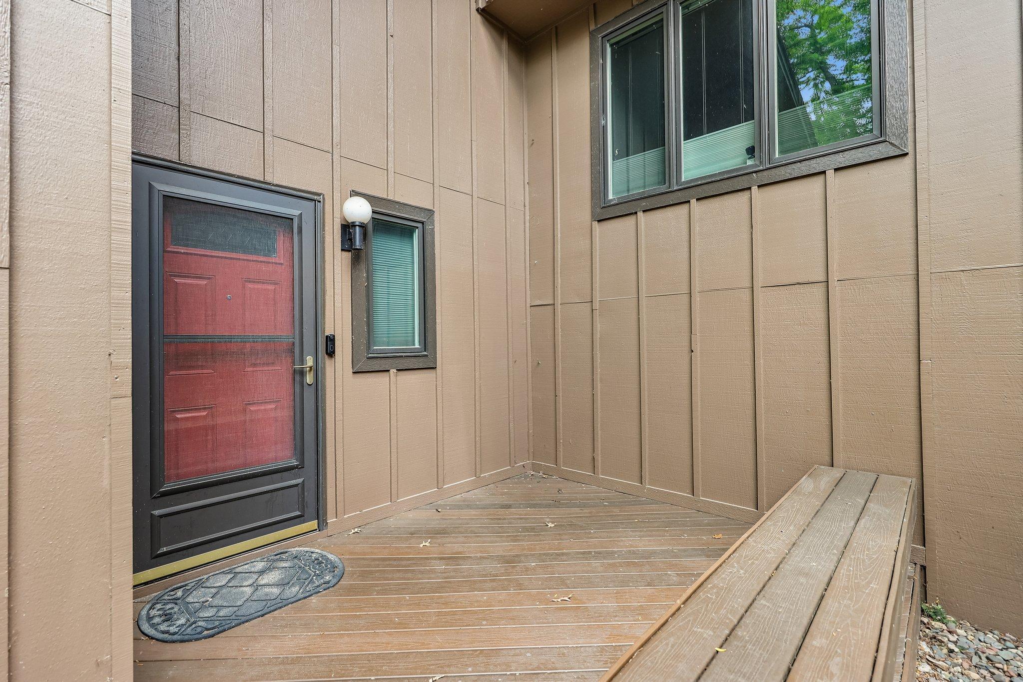 2687 Sumac Ridge