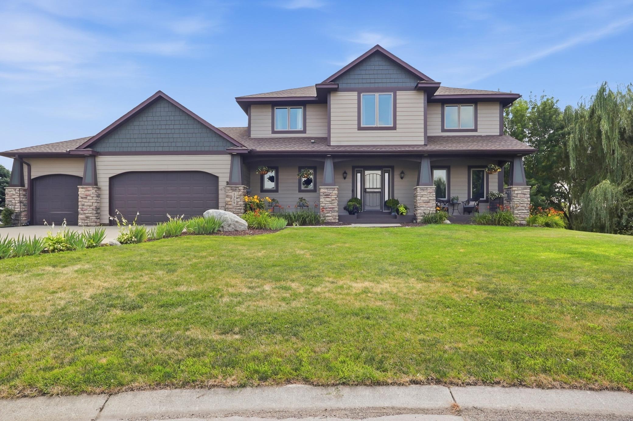 1309 Deerview Court SE