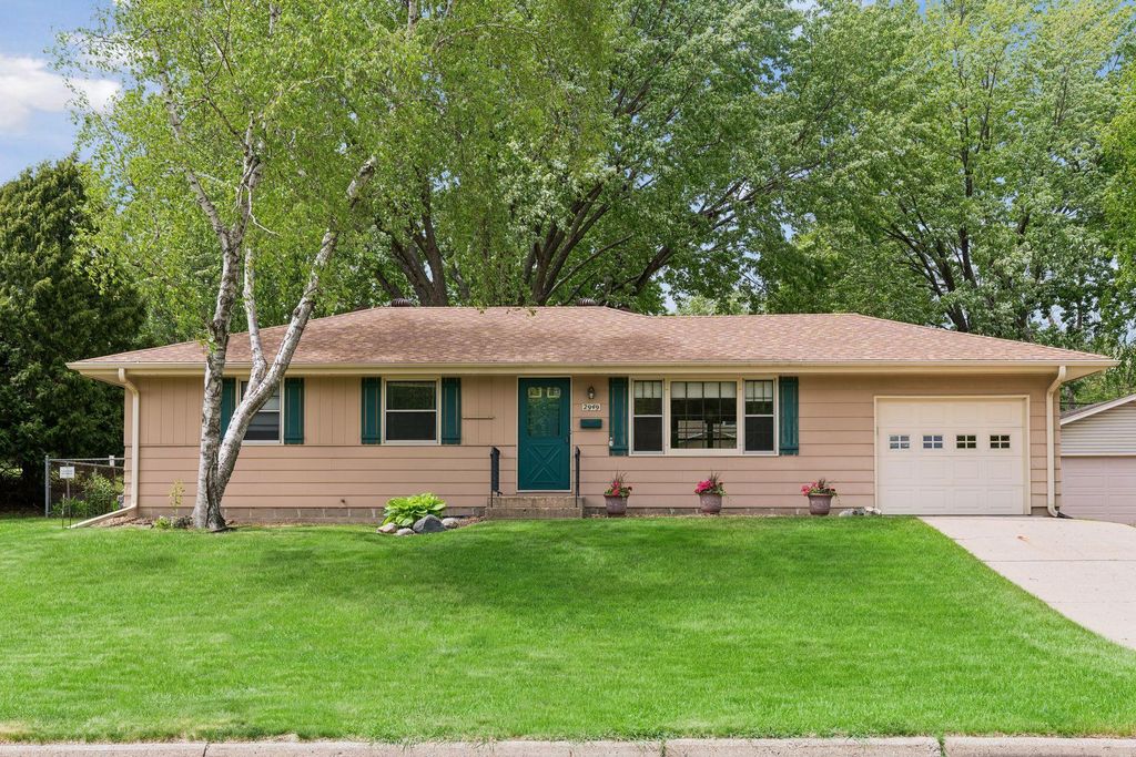 Photo of 2949 Aquila Avenue N, Crystal, MN 55427 (MLS # 7076472)