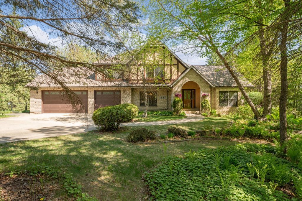 Photo of 1937 Sagewood Court NW, Rochester, MN 55901 (MLS # 7022590)