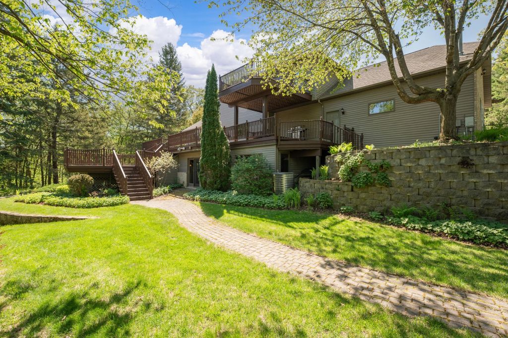 Photo of 1937 Sagewood Court NW, Rochester, MN 55901 (MLS # 7022590)