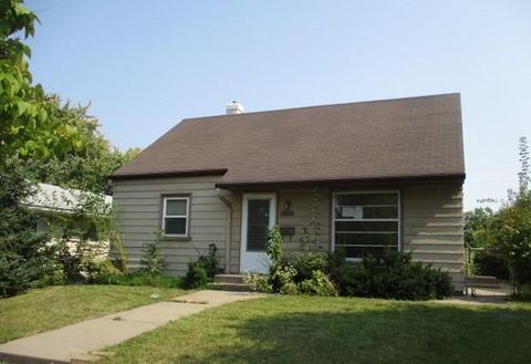 1048 Dale Street N Saint Paul MN 55117