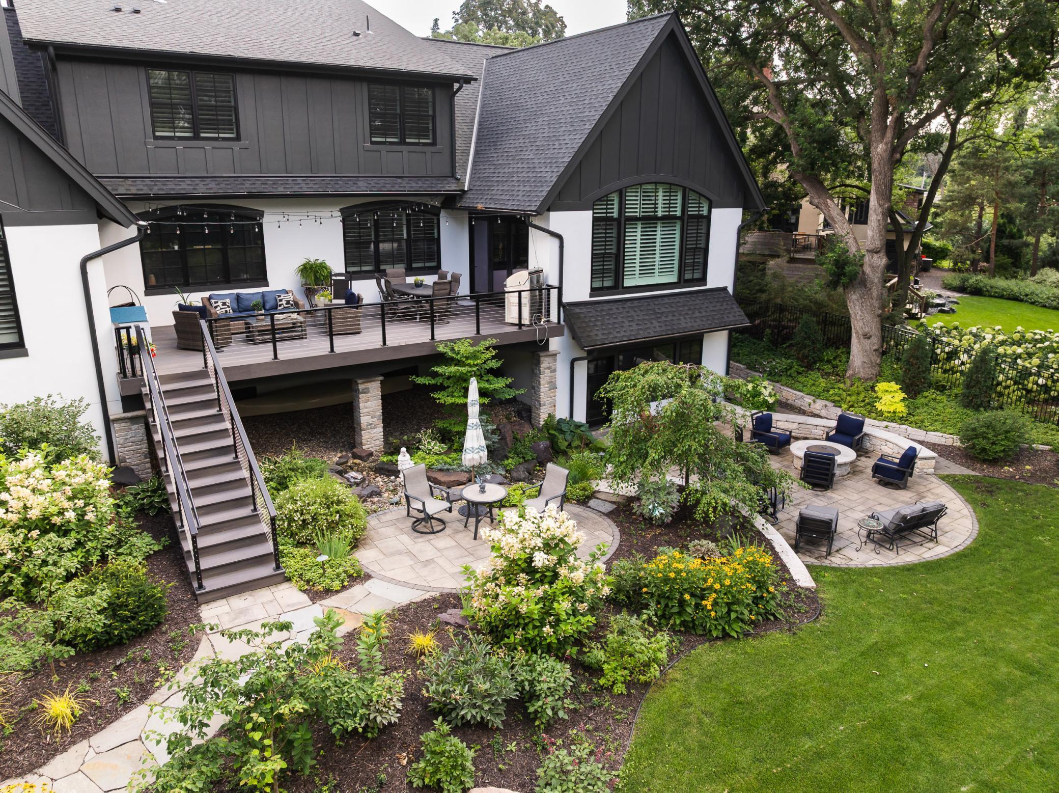 2828 Benton Boulevard