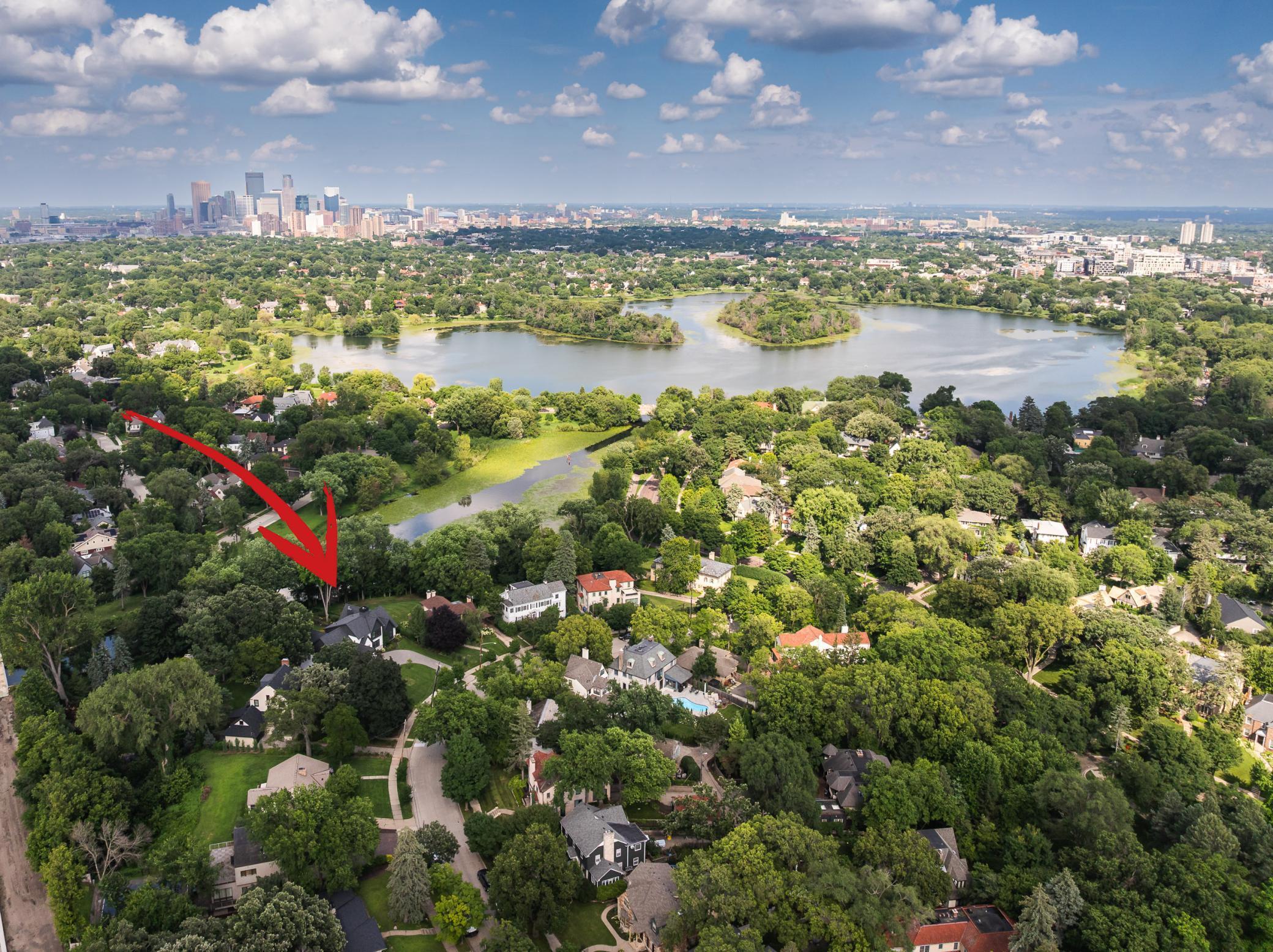 2828 Benton Boulevard