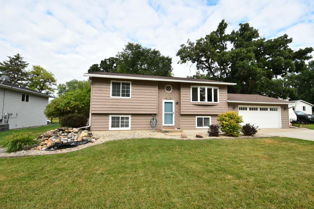 Photo of 516 Pearl Street, Zumbrota, MN 55992 (MLS # 7116319)
