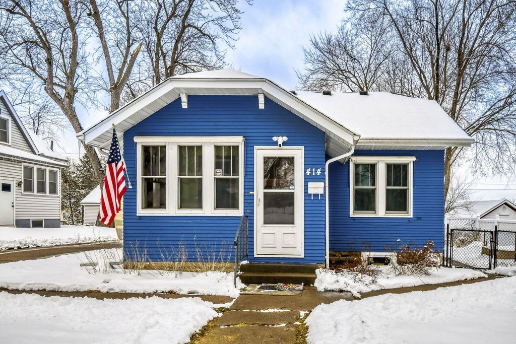 Photo of 414 5th Street W, Hastings, MN 55033 (MLS # 7020612)