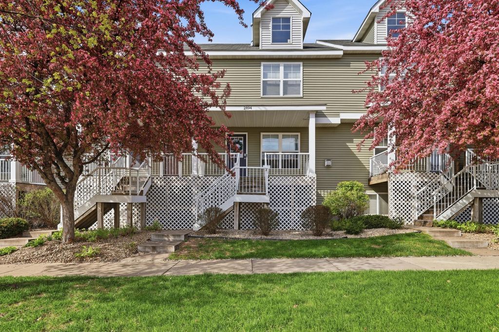 Photo of 2894 Clover Ridge Drive, Chaska, MN 55318 (MLS # 7064970)