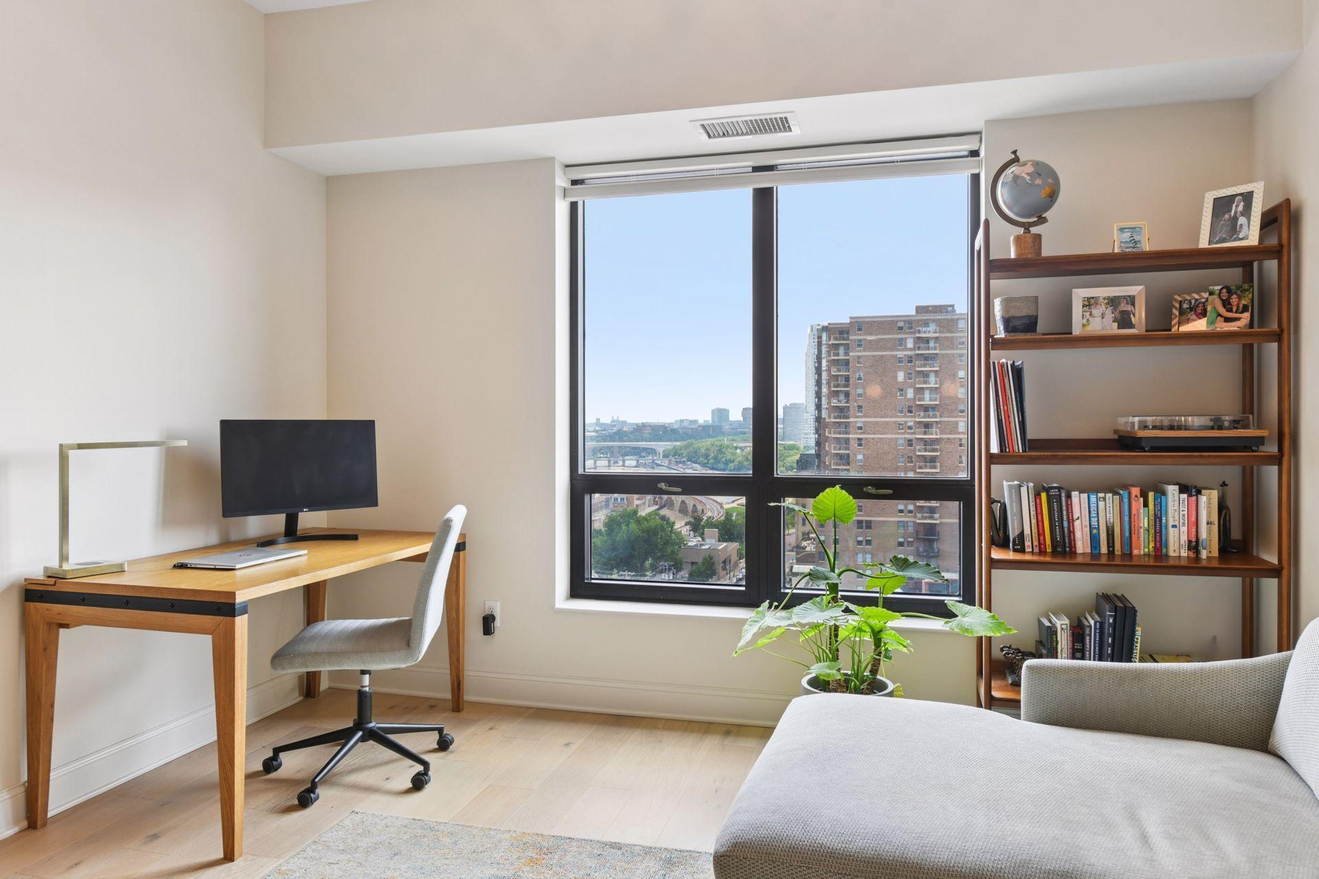 100 3rd Avenue S 1001