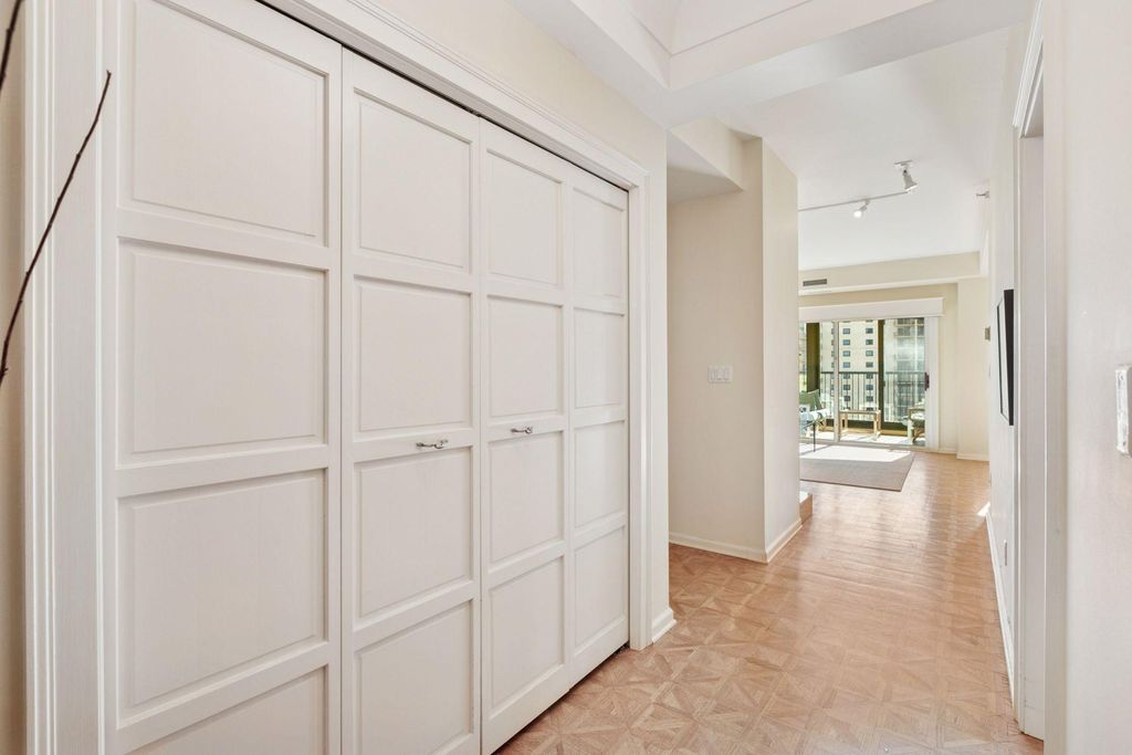 Photo of 1235 Yale Place #1505, Minneapolis, MN 55403 (MLS # 7036224)