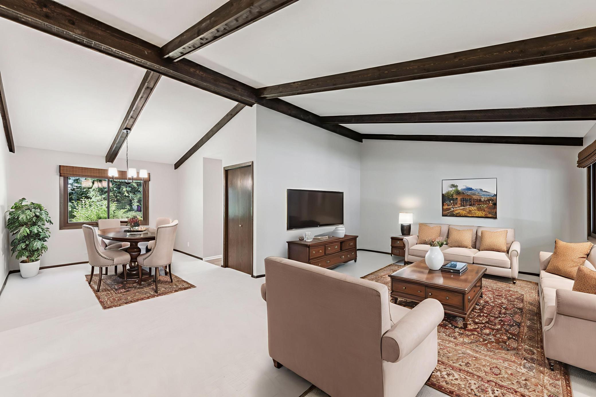 10456 Cavell Avenue S