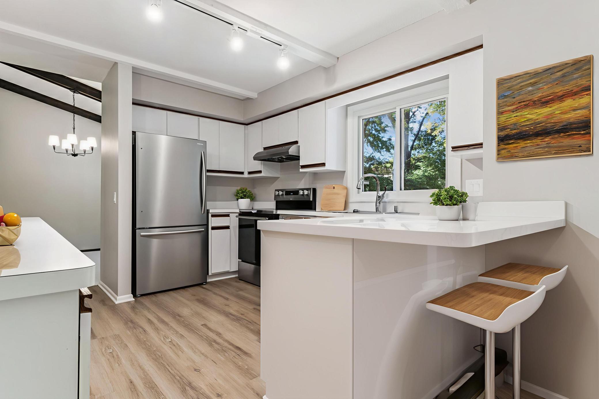 10456 Cavell Avenue S