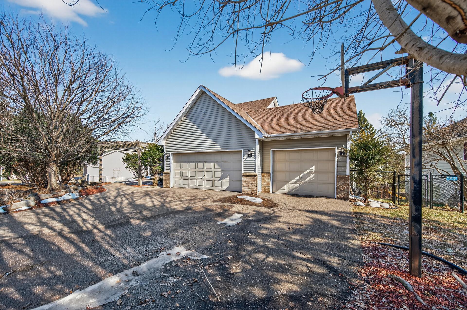 2970 Western Avenue N