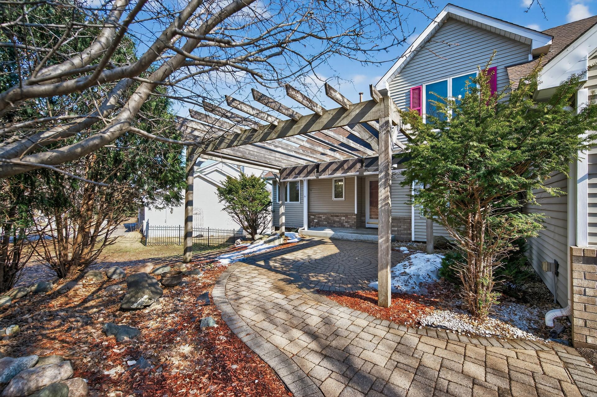 2970 Western Avenue N