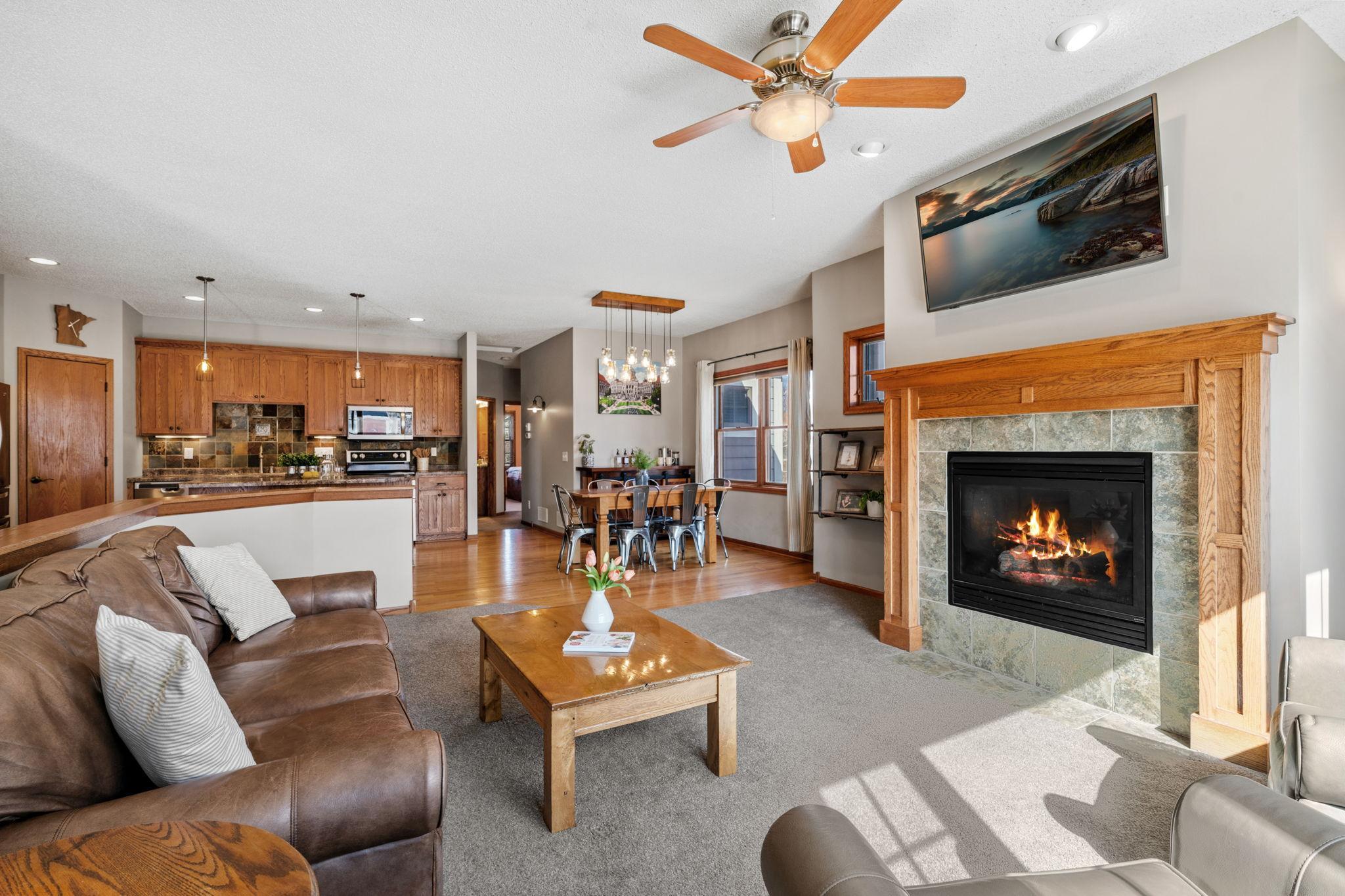 11614 Laketowne View
