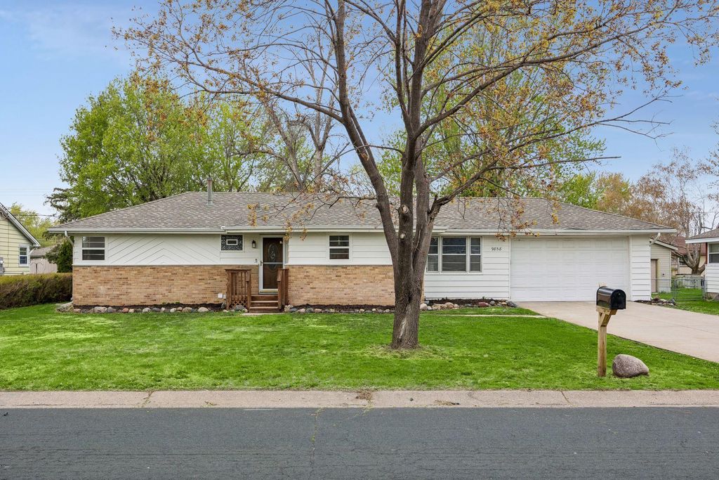 Photo of 9858 93rd Place N, Maple Grove, MN 55369 (MLS # 7065058)