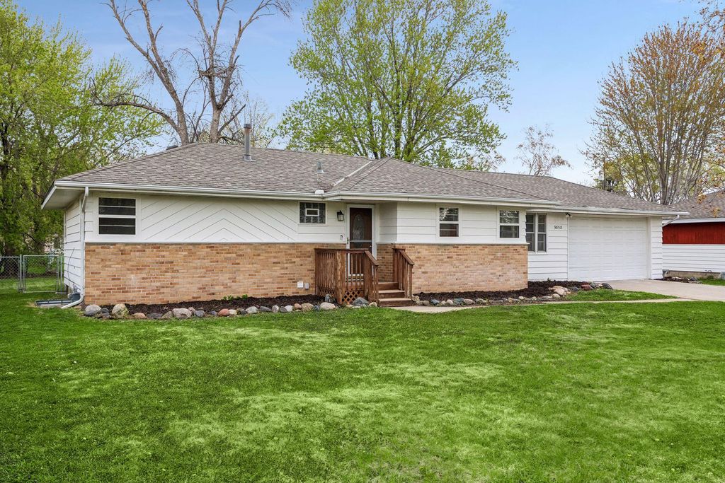 Photo of 9858 93rd Place N, Maple Grove, MN 55369 (MLS # 7065058)
