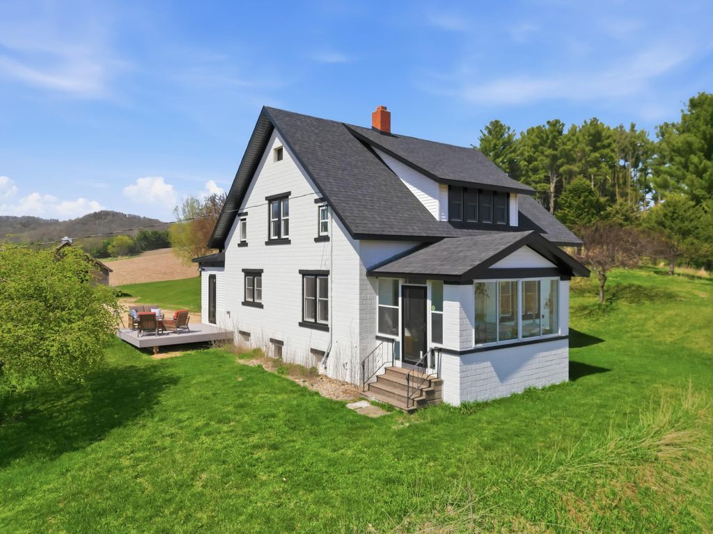 Photo of N19027 County Road F, Trempealeau, WI 54661 (MLS # 7060884)