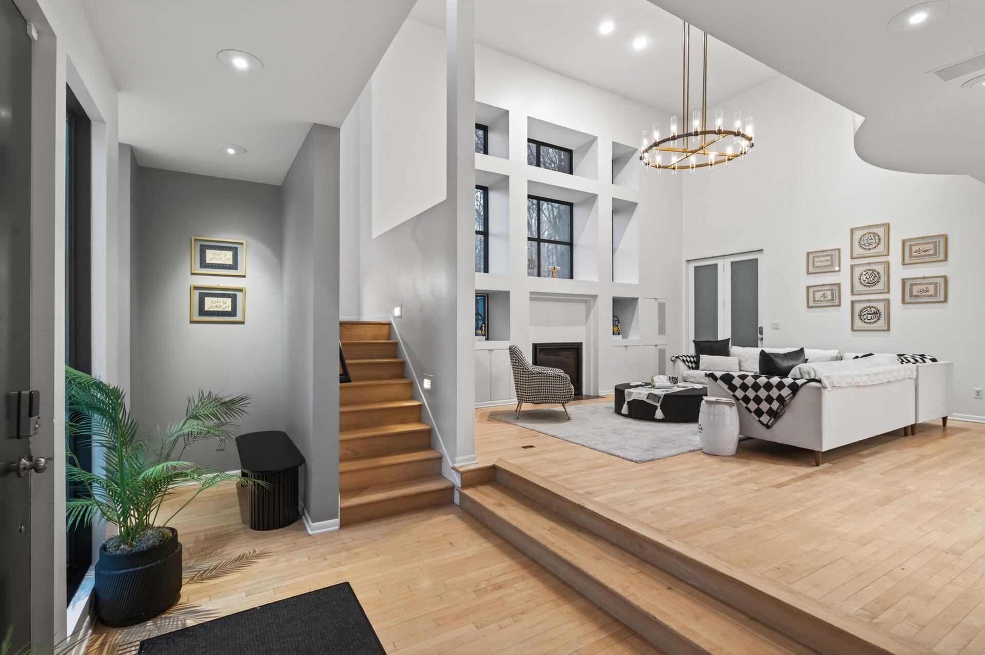 Excelsior, Minnesota, 55331, United States, 4 Bedrooms Bedrooms, ,4 BathroomsBathrooms,Residential,Active,2038627