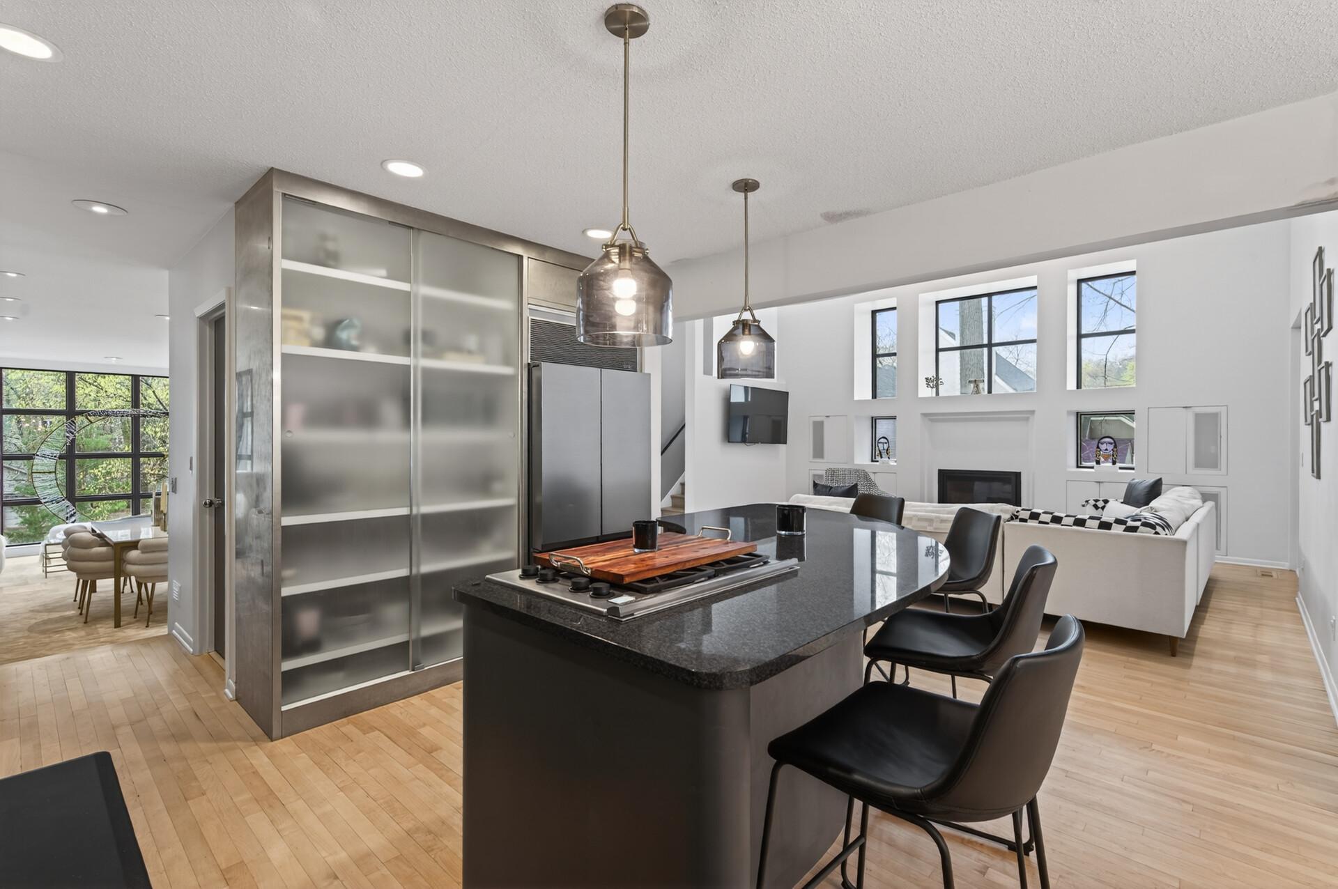 Excelsior, Minnesota, 55331, United States, 4 Bedrooms Bedrooms, ,4 BathroomsBathrooms,Residential,Active,2038627