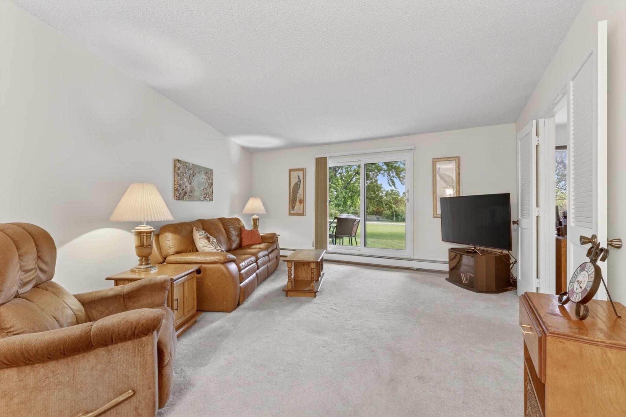 2680 Oxford Street N 108