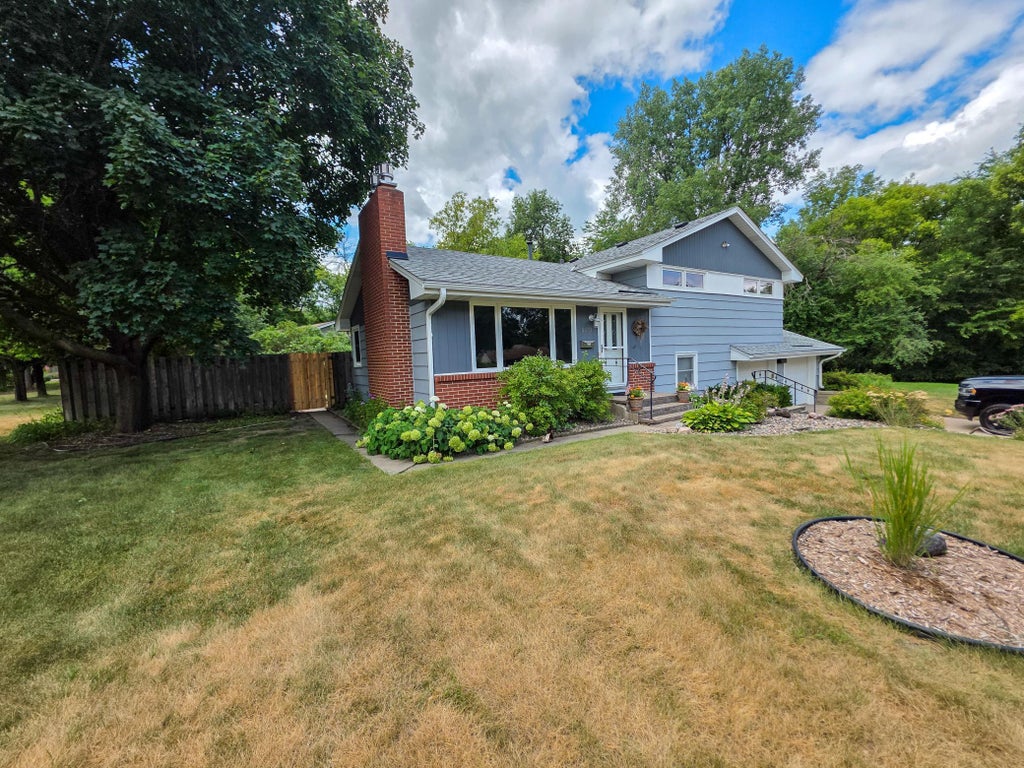 Photo of 5033 Overlook Drive, Bloomington, MN 55437 (MLS # 7143257)