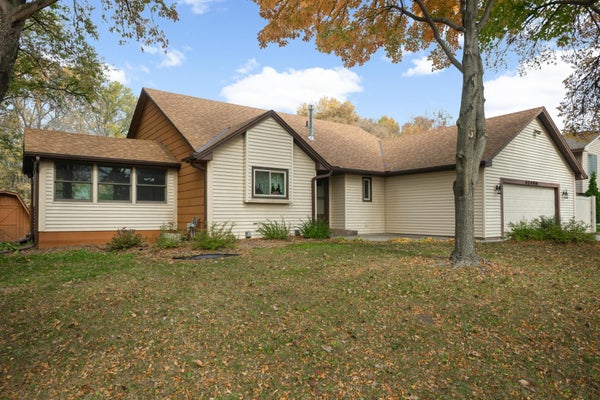 12490 99TH AVE N, MAPLE GROVE, MN 55369 - Image d06daa3cc4abd46e7571f61333a1047e/3066907906