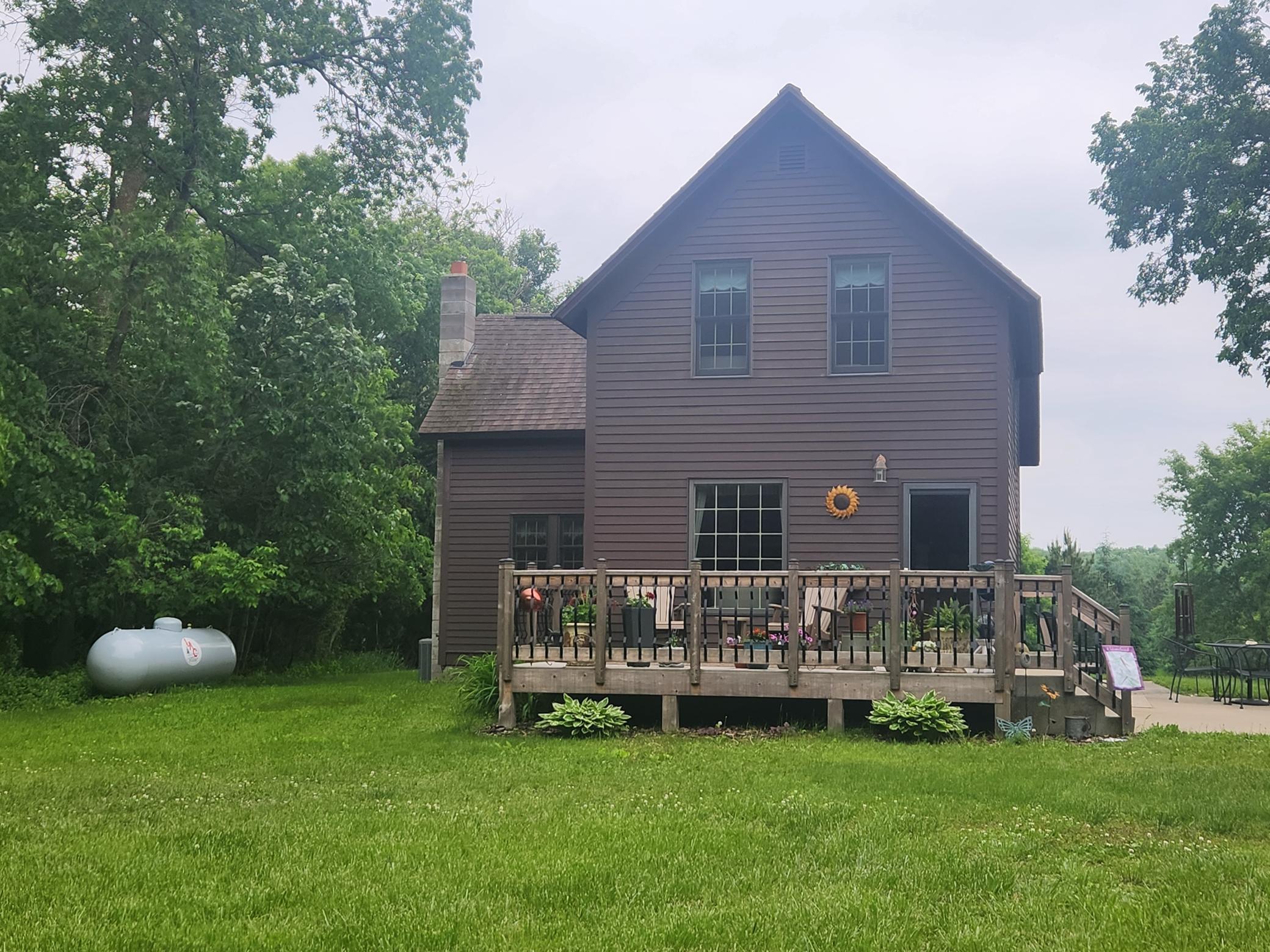 23064 N Pearl Lake Road