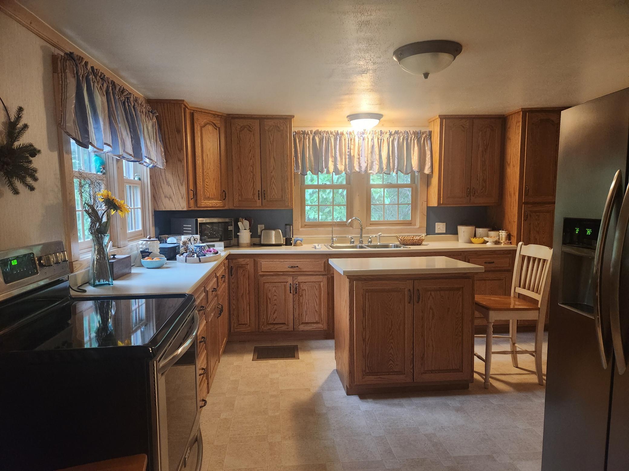 23064 N Pearl Lake Road