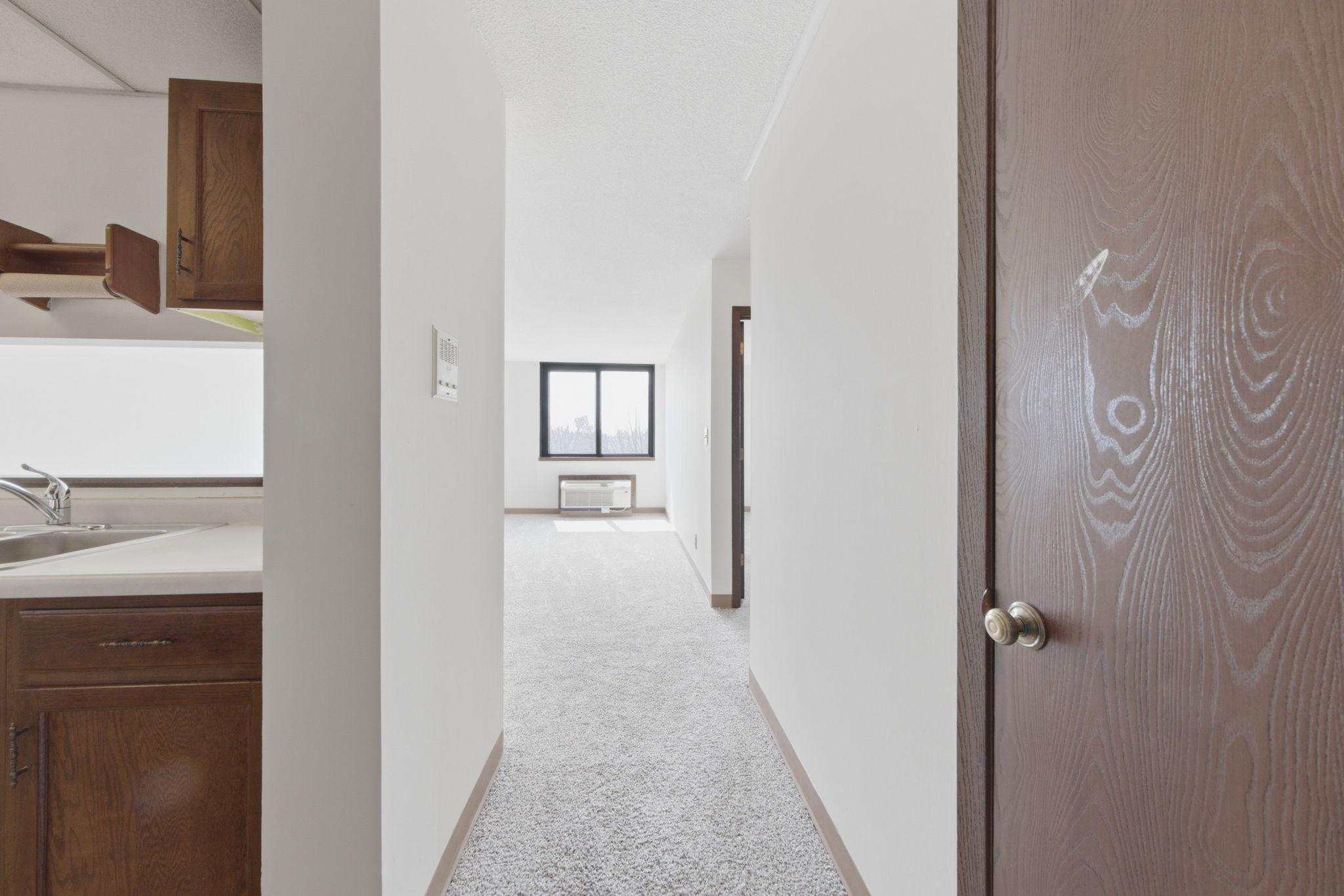 1181 Edgcumbe Road 411