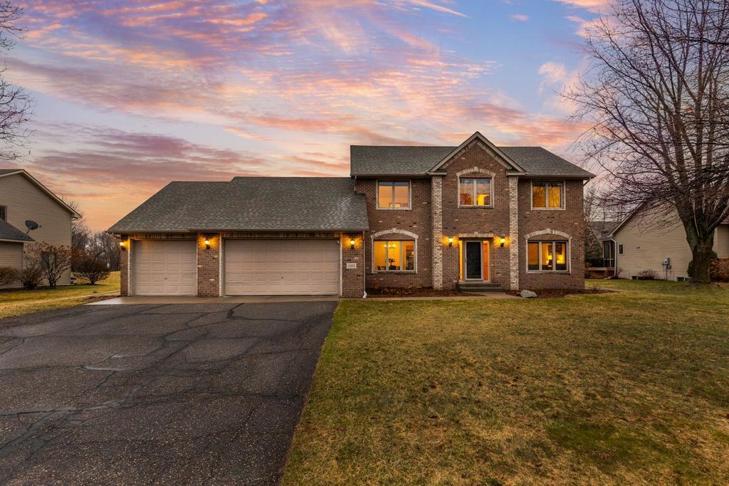 Photo of 4102 Red Oak Lane, Chanhassen, MN 55331 (MLS # 7048024)