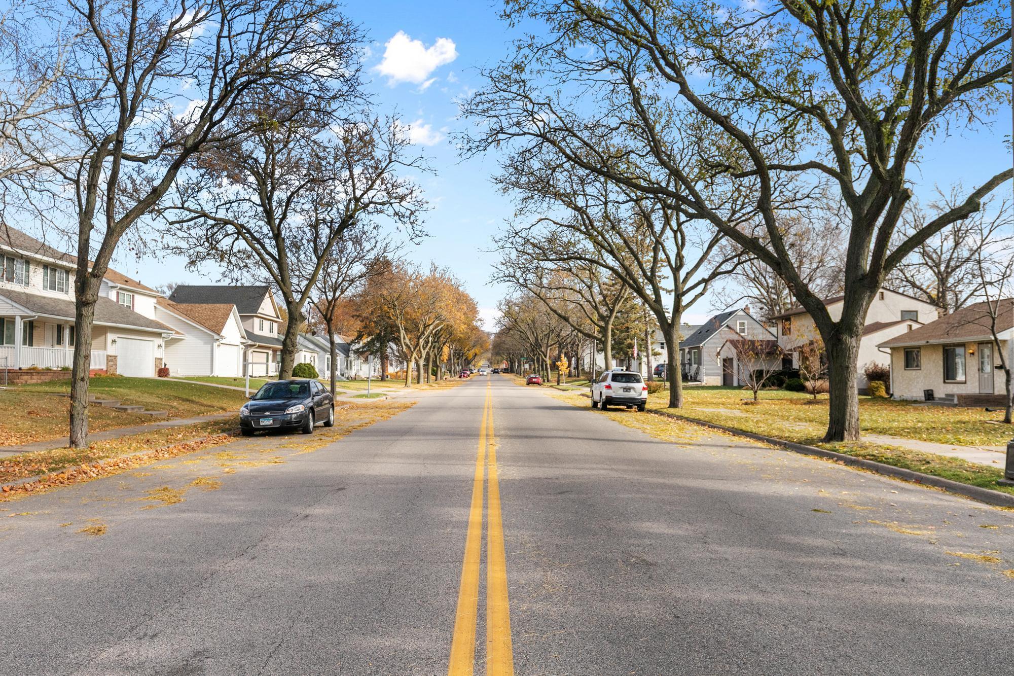 1676 Arlington Avenue E