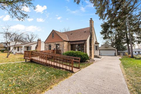 1676 Arlington Avenue E Saint Paul MN 55106